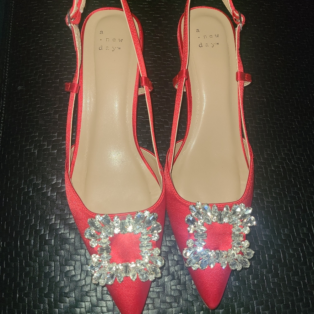 Red kitten heels with Rhinestones 9
